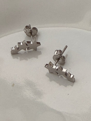 Triple star stud earring