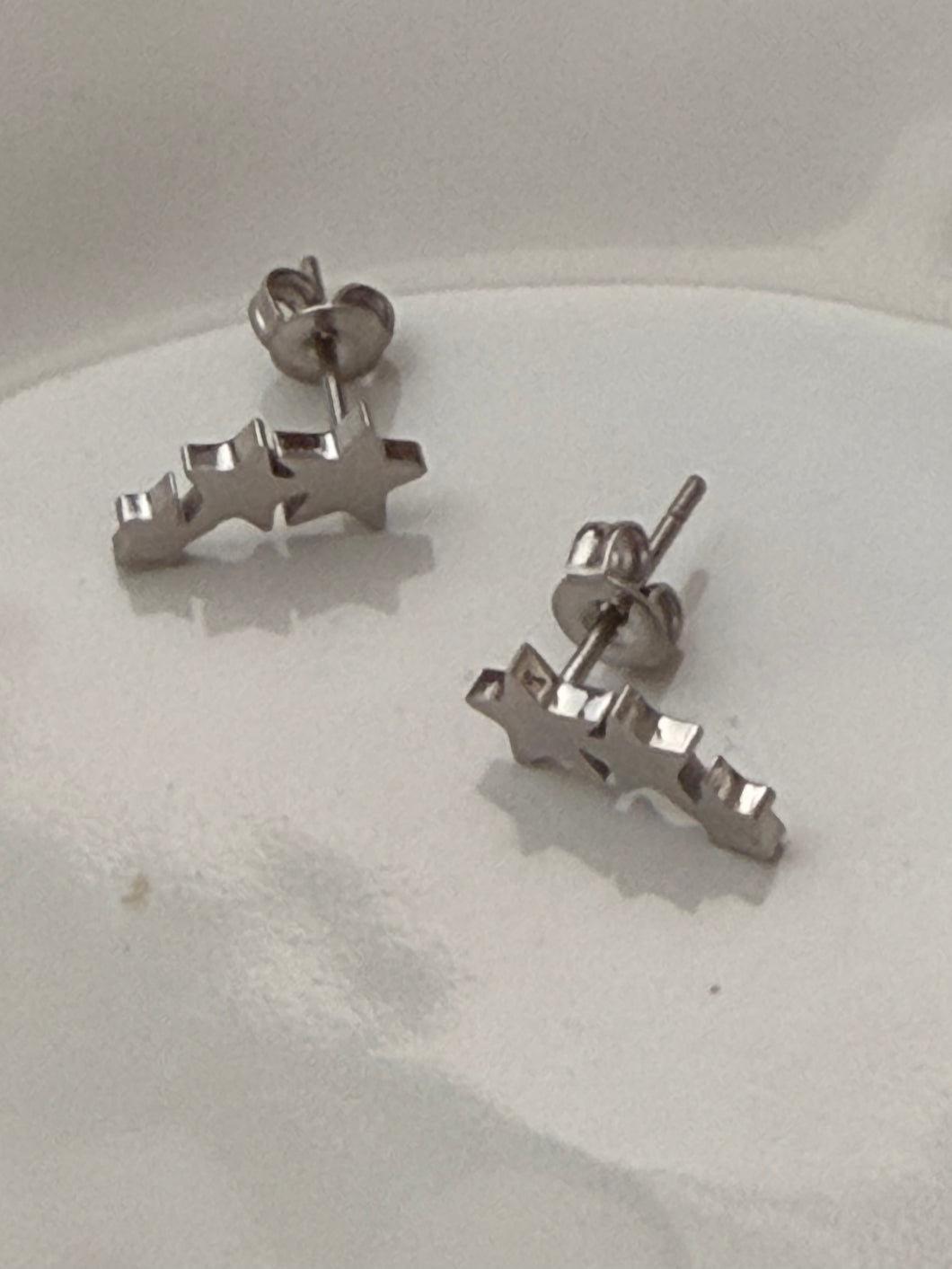 Triple star stud earring