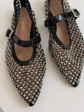 Sparkle pointy black Ballet flat