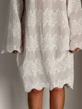 mamapapa - Paris white cotton broderie dress