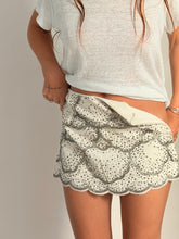 Musy muse  - Off white Beaded short skirt