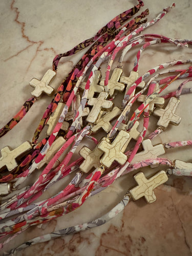 Liberty bracelet with marble cross