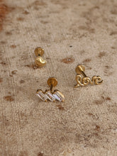 single Love earrings