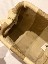 stripes clutch
