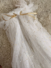Cape white mesh sparkle