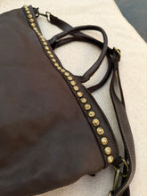 Mamapapa - chocolate stud bag
