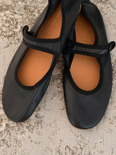 Leather flat black ballet