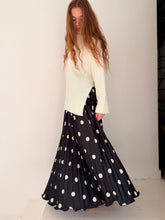 Pleated black polka dots skirt