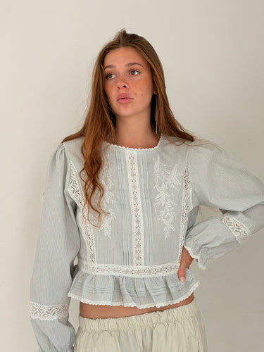 Thin stripes broderie blouse