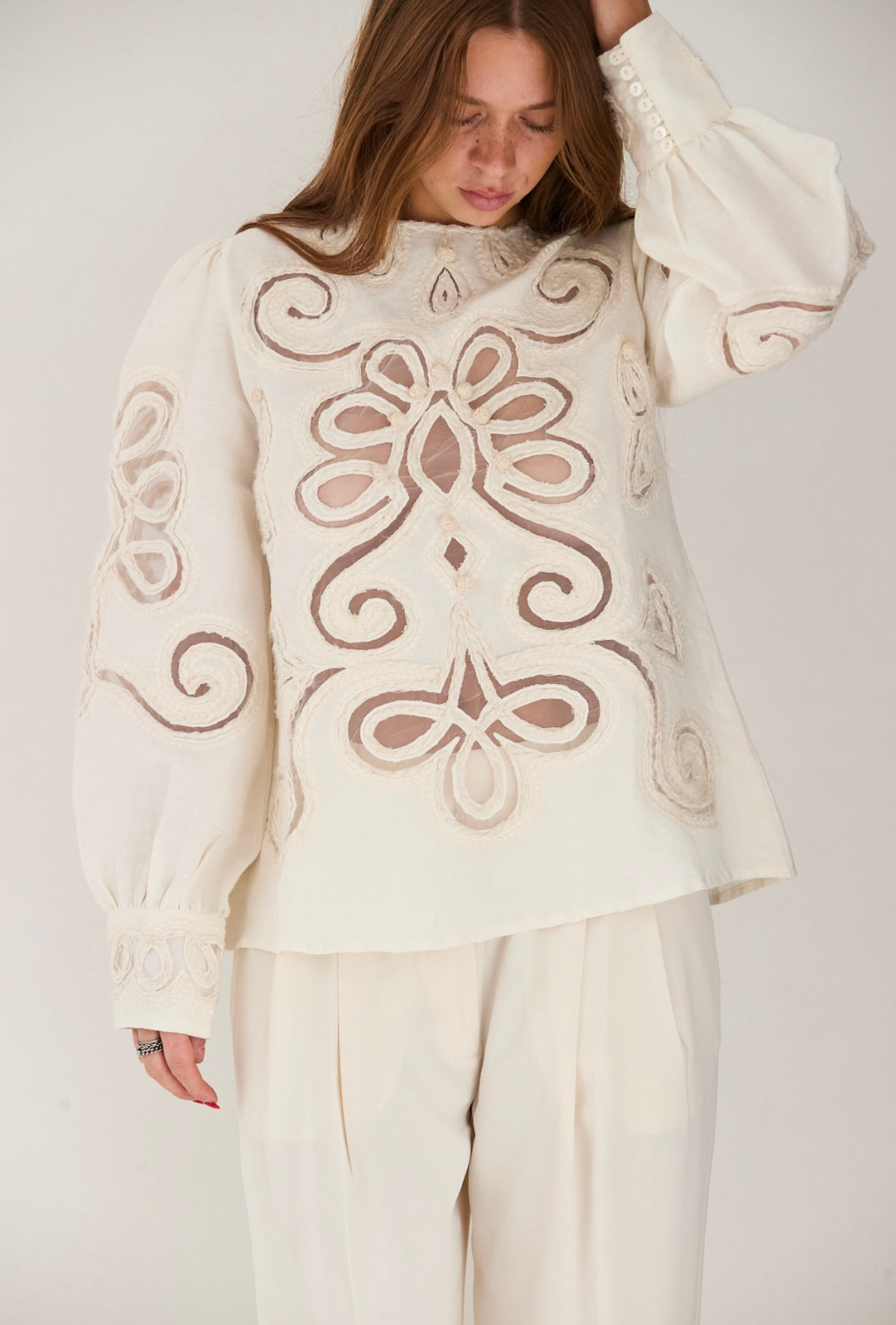 V de Vinster - Care lace blouse offwhite