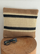 Pouch charcoal/beige/cream