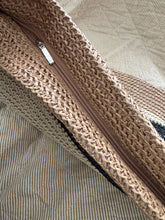 Pouch charcoal/beige/cream