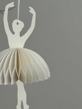 Paper white Ballerina