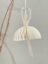 Paper white Ballerina