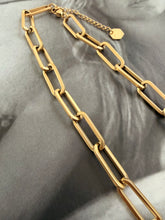 Thick chain necklace