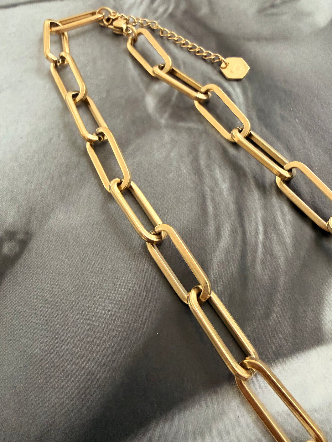 Thick chain necklace