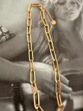 Thick chain necklace