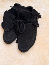 mamapapa - suede fringe back mocassin