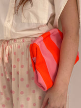 stripes clutch