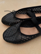 anniel - black leather ballet flat pointelle