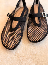 mesh black ballet flat