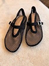mesh black ballet flat