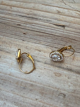 Oval rock earrings