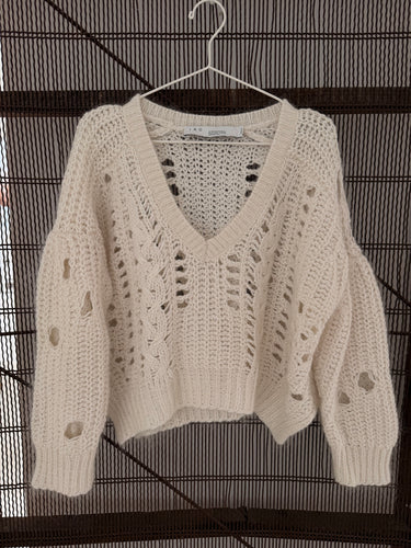 sweater cream