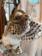 Hansa puppet snowy owl