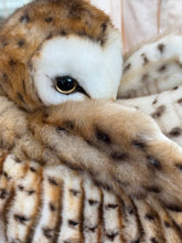 Hansa puppet snowy owl