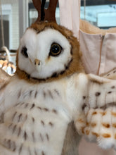 Hansa puppet snowy owl