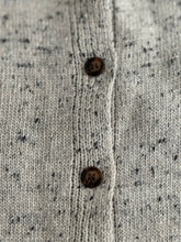 Speck knitted buttoned vest