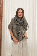 Large winter scarf with fringe