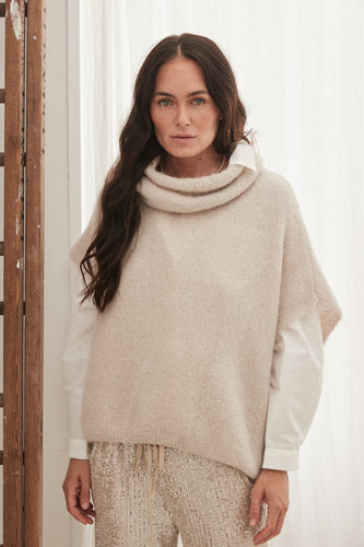rob beige knit vest