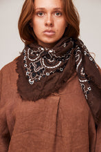 scarf parsley chocolate