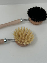 dish brush