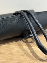 leather black handle bag