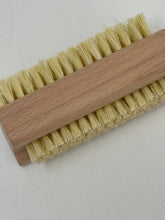 nail brush