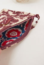 pouches burgundy floral