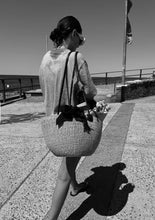 Hand woven basket black with handle