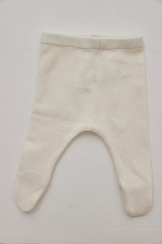 Pequeno - baby pant with feet cream