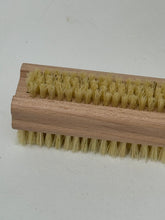 nail brush