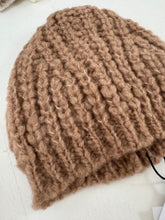 Pequeno - knitted beanie