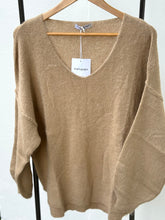 Crystal Sweater fine sweater vneck