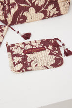 pouches burgundy floral