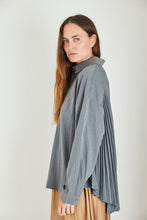 mamapapa Leo pleaded blouse