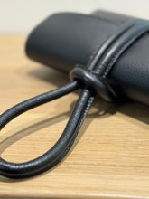 leather black handle bag