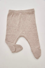 Pequeno - baby pant with feet beige
