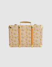 Vintage style carry suitcase