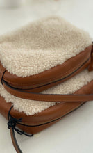 La Benjamine - Camel moumout leather bag